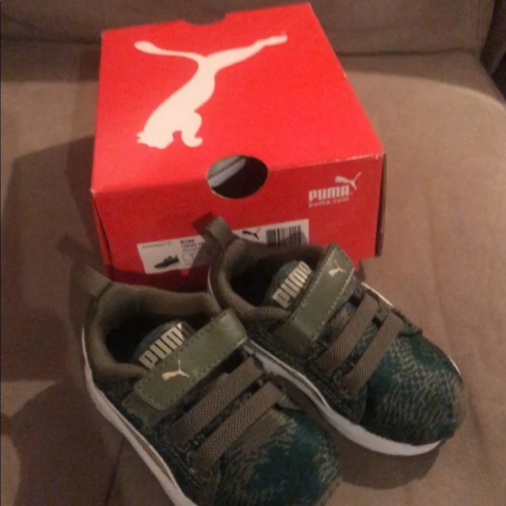 PUMA Carson Runner V sneakers (Infant) - Picture 2 of 4